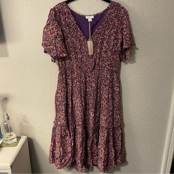 NWT Purple Sundance Mulberry Crepe Floral Tiered Dress, Size Medium - Picture 2 of 4